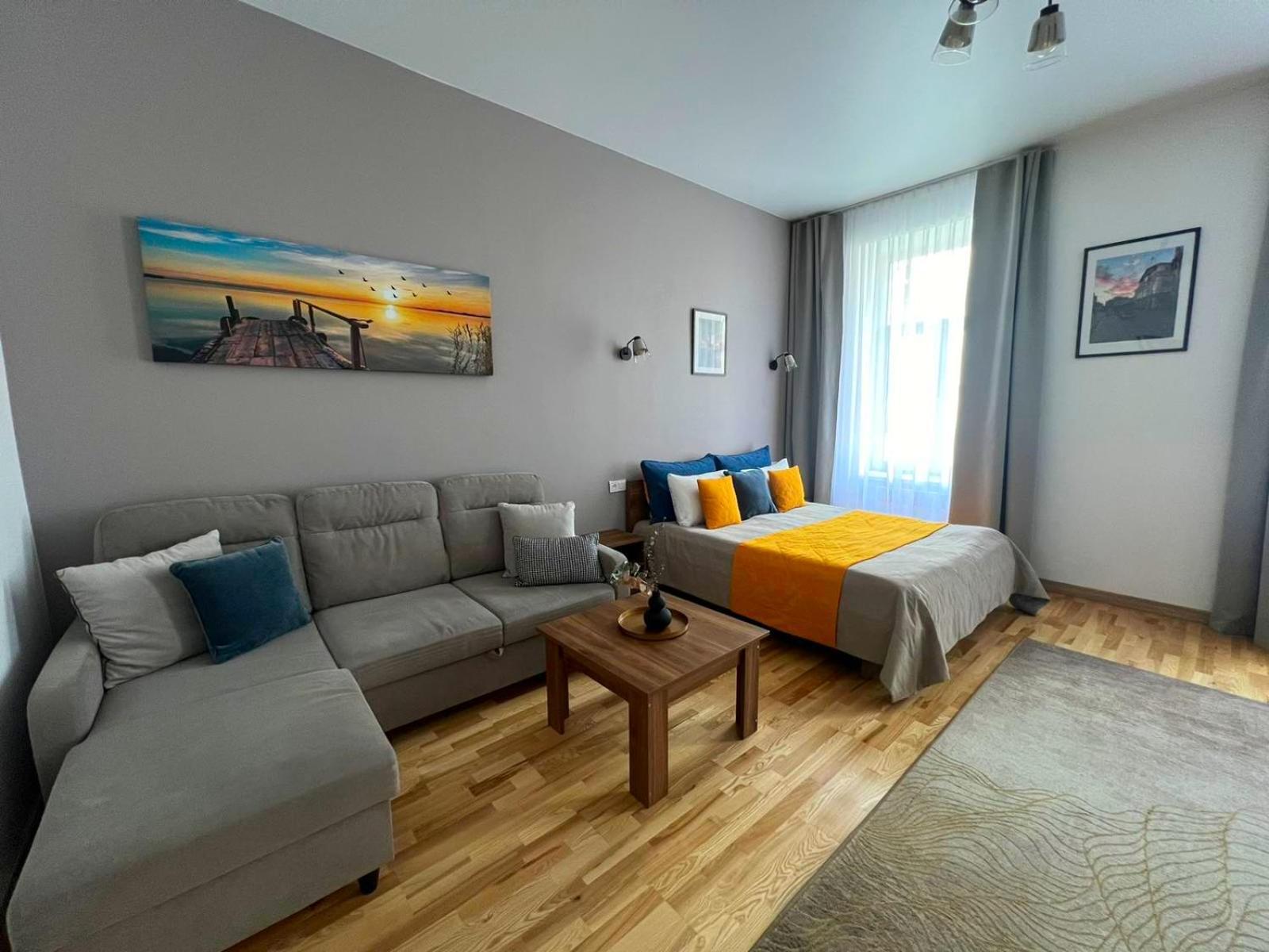 Fiesta On Franka 2br-6p Apartment