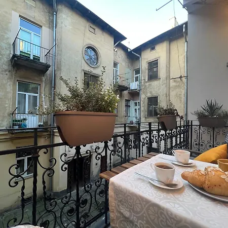 Fiesta Apartment On Franka 2Br-6P Lviv Exterior photo